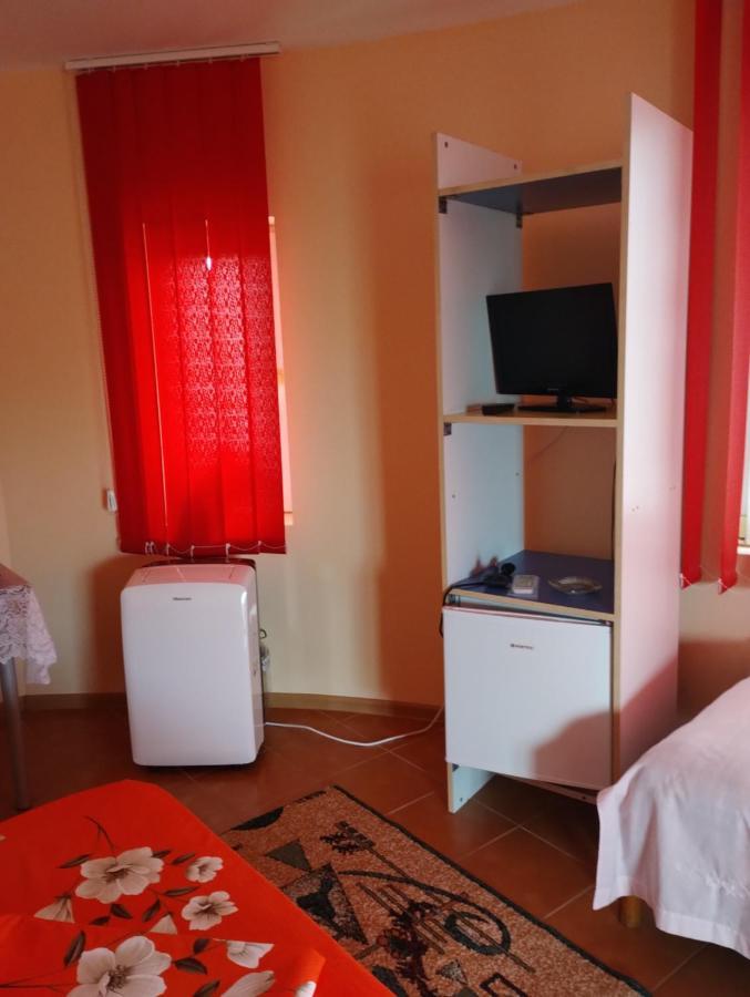 Hotel Casa Doina Douăzeci şi Trei August Exteriér fotografie